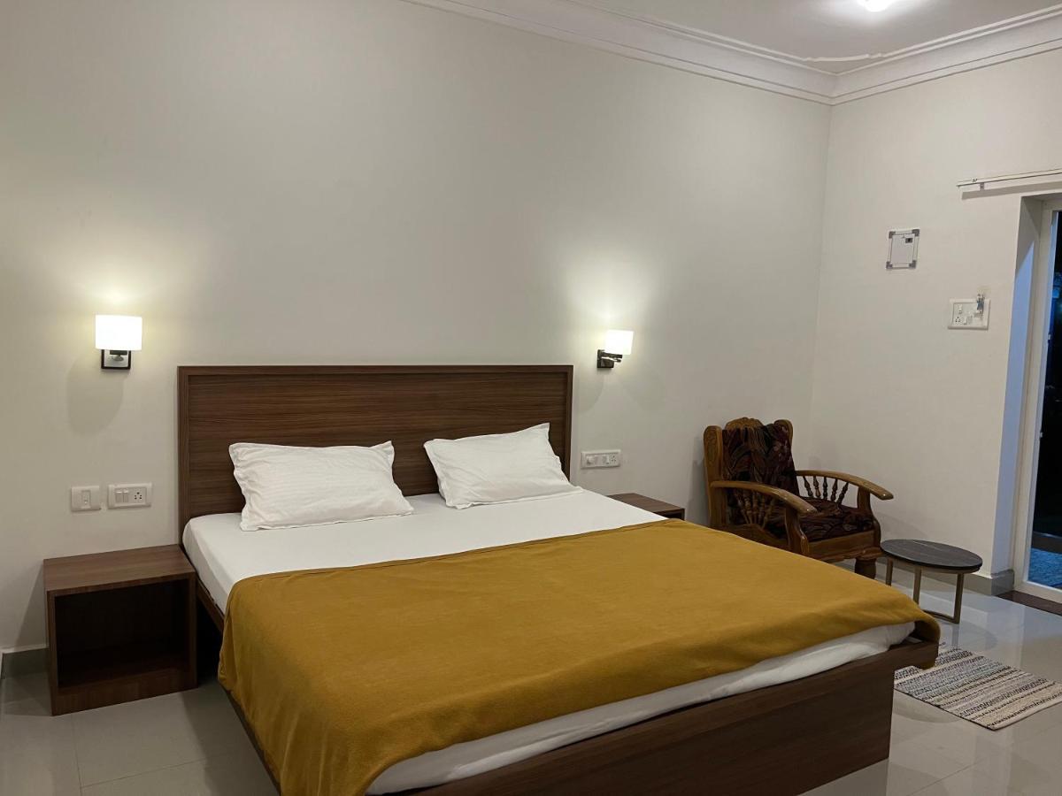 Morjim Sunset Hotel Exterior photo