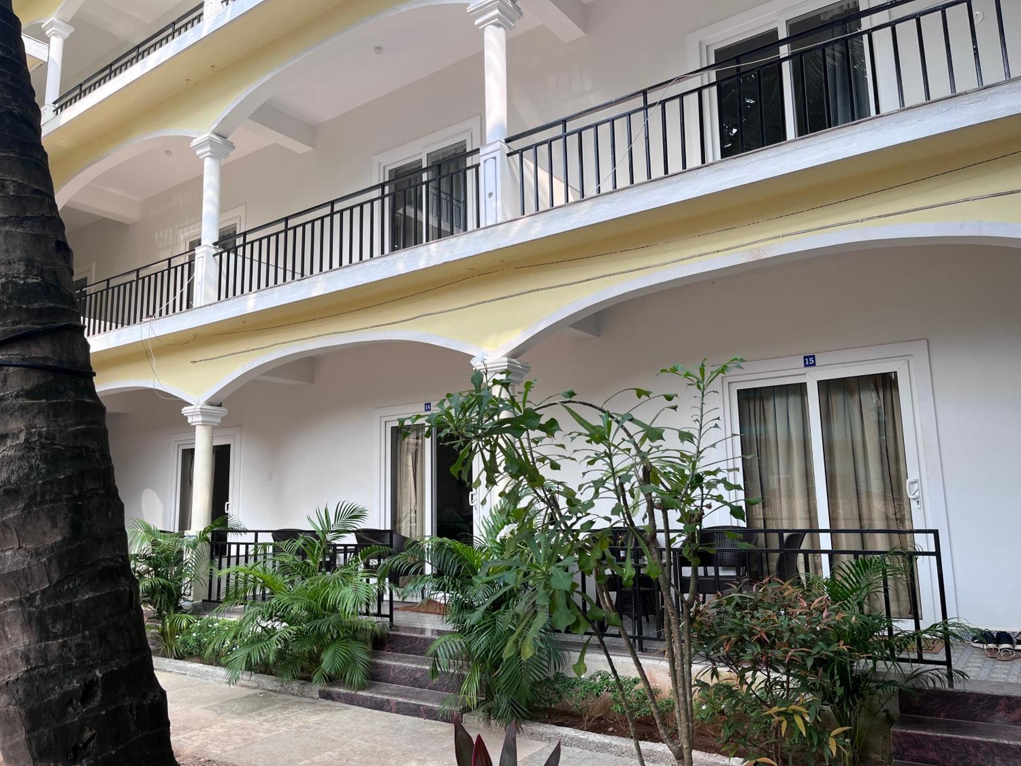 Morjim Sunset Hotel Exterior photo